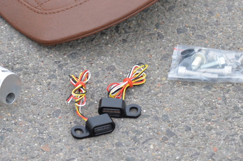 Bobber Sitz-Kit in braunem Sitz, Twin Shock